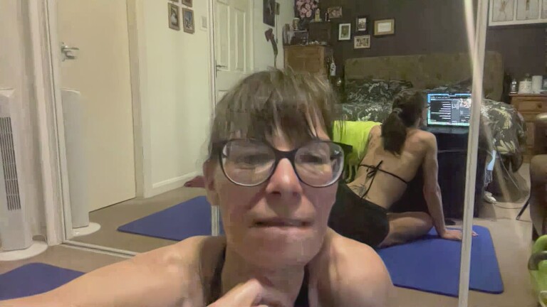 Dixie_Milf's Streamate show and profile