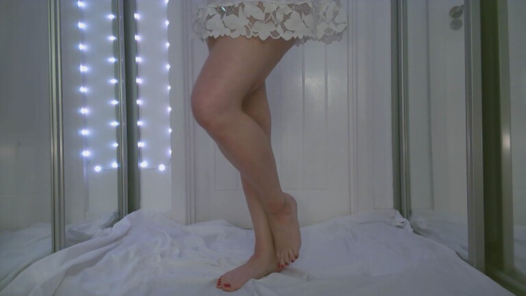 LadybirdXoX's Streamate show and profile