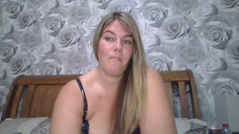 BabyCakesUK's Streamate show and profile