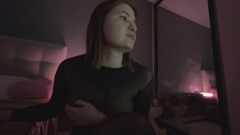 NylonMuse's Streamate show and profile