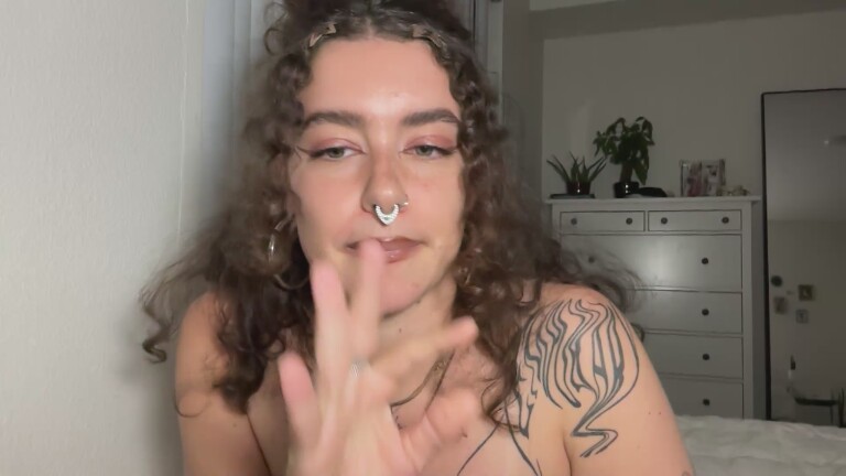 Velvette_Peach's Streamate show and profile